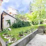 Citycenter Cekalusa Two Bedroom With Garden Sarajevo
