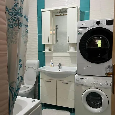 Apartamento Citycenter Cekalusa Two Bedroom Apartment With Garden