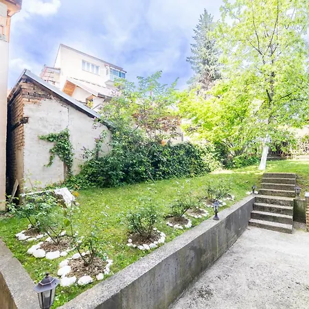 Citycenter Cekalusa Two Bedroom With Garden Sarajevo